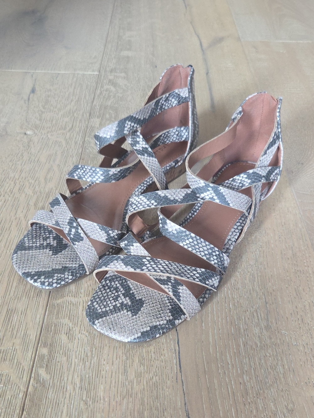 Indigo Rd Snakeskin Pattern Sandals - Gray/Ivory, Size 10, Like New.